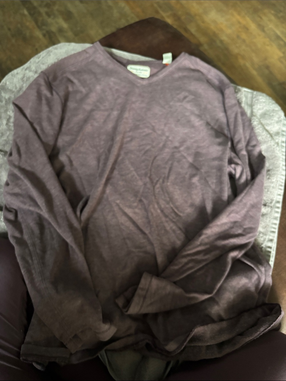 Womens size L Lightweight V-Neck Sweater - Purple